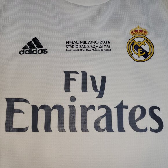 Cristiano Ronaldo Real Madrid 2015 2016 Long Sleeve UEFA FINAL Soccer Jersey M - Picture 3 of 10